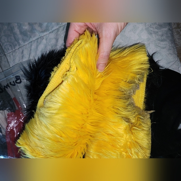 7 piece Bumblebee Rave Costume. Size S/M. - Picture 11 of 11